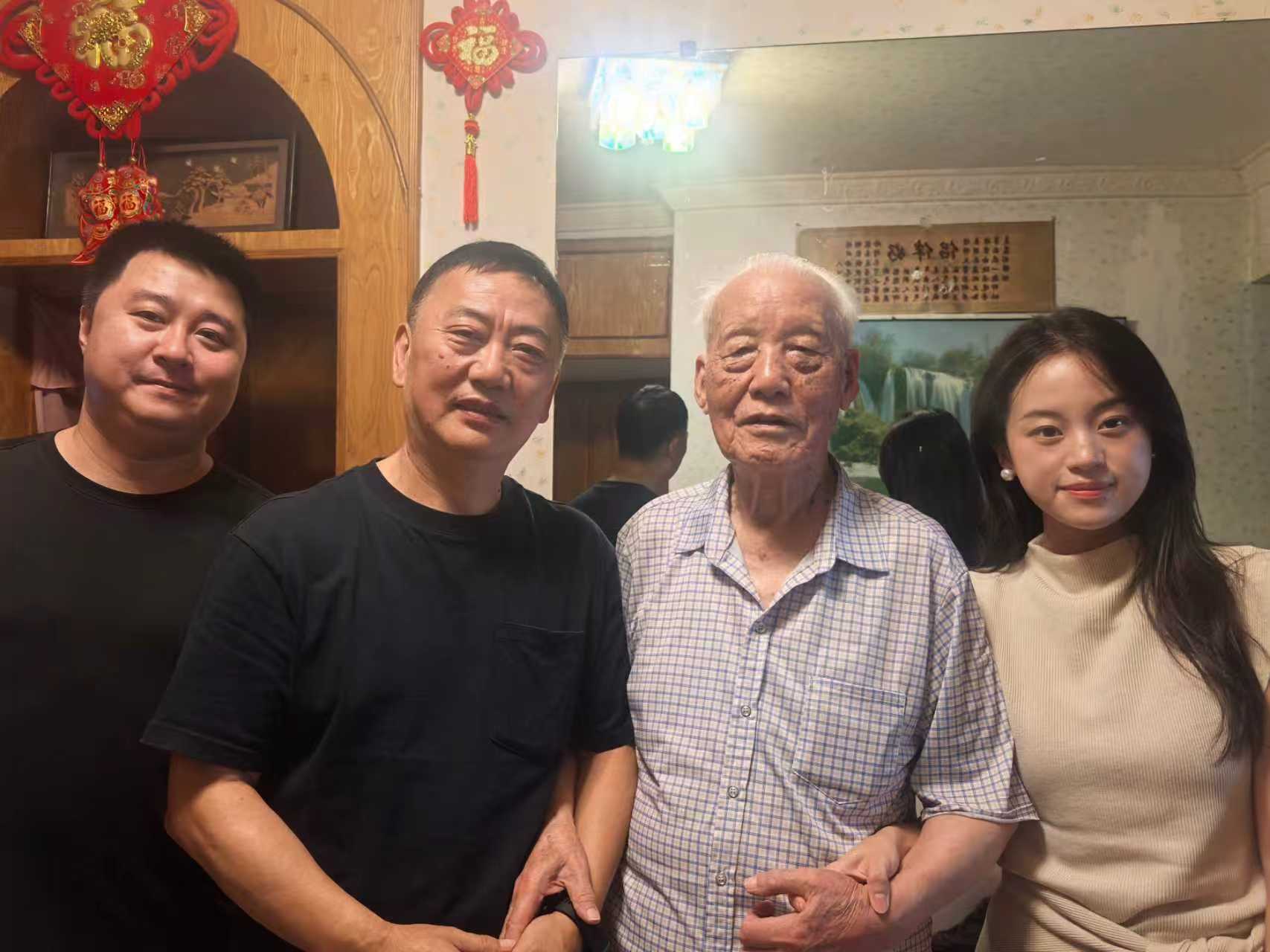 微信图片_20251029114323_221_16.jpg 微信图片_20251029114323_221_16.jpg